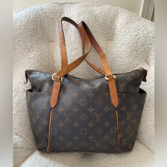 Louis Vuitton totally shoulder bag - Picture 2 of 12
